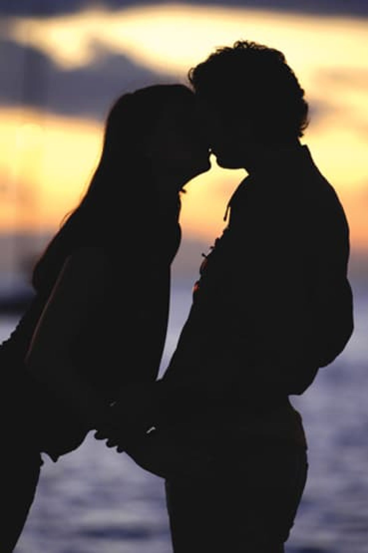 Le donne percepiscono nei baci una maggior intimità che non nell’atto sessuale vero e proprio.